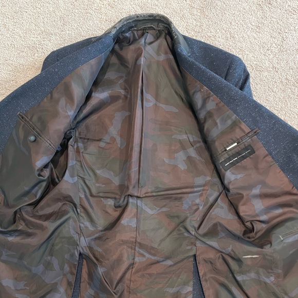 Andrew Marc blazer with Faux leather Elbow Patch & Collar. Worn collar. - Picture 4 of 11